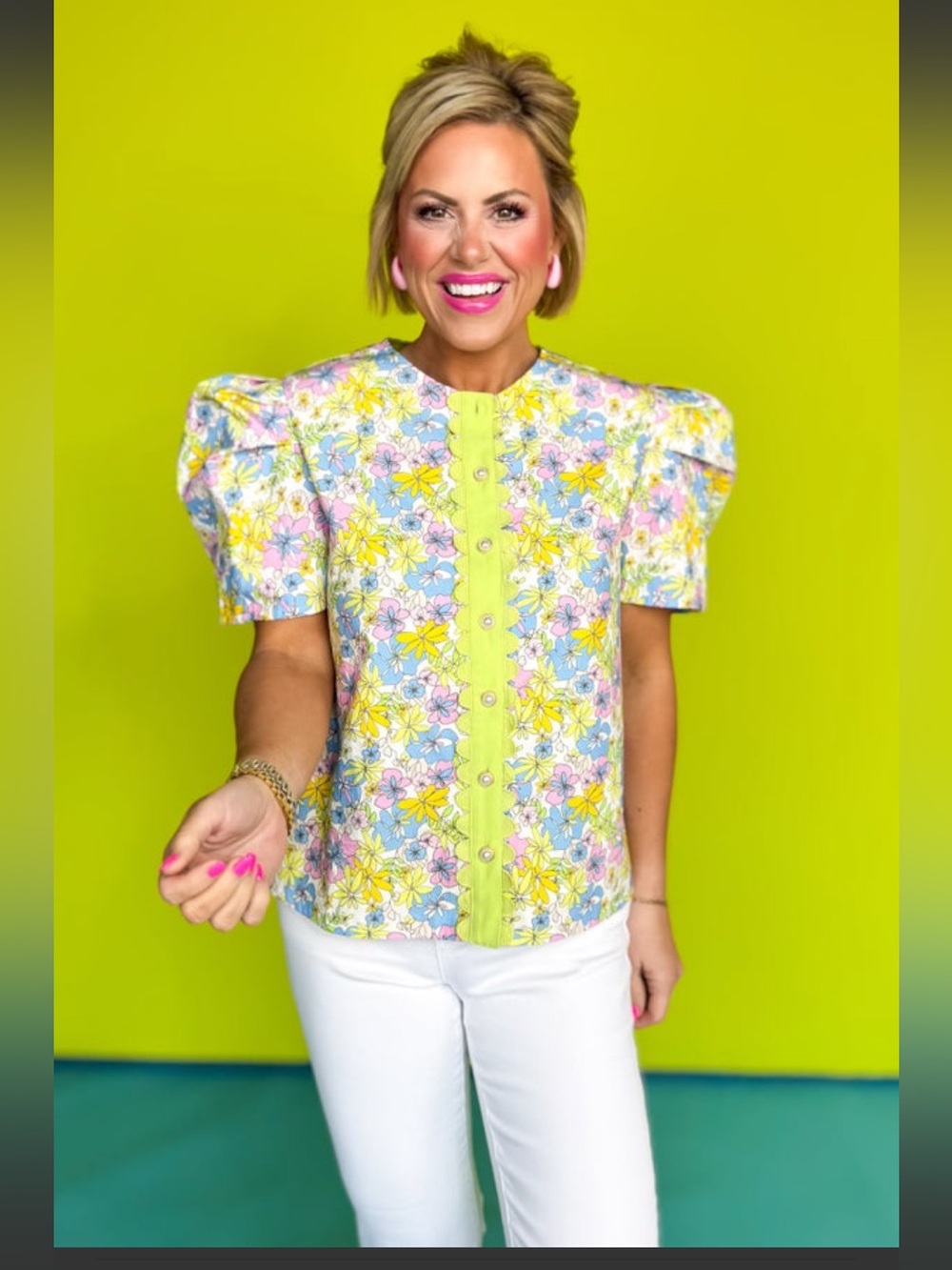 SSYS Everly Scallop Trim Puff Sleeve Top In Lime Floral size Medium